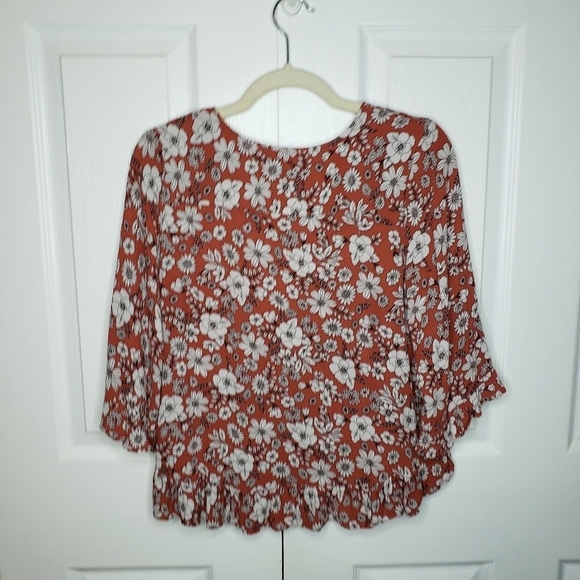 Cynthia Rowley V Neck Top M Ruffles Ditzy Floral Flutter Sleeves Viscose Prairie - Picture 7 of 10